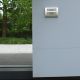 Design-Wetterschutzgitter PREMIUM LINE -DELTA- Ø 150 mm mit Rückschlagklappe – WEISS RAL9010thumbnail